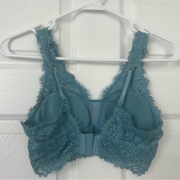 Aerie lace plunge bralette (with free halter bra) - Picture 4 of 10